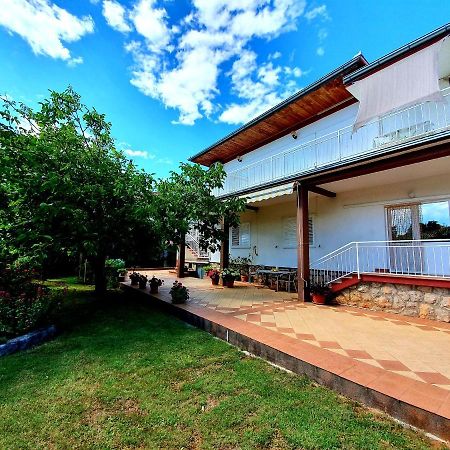 דירות סטאריגרד-פקלניצה Apartamani Katarina Vl.Ilija Jusup מראה חיצוני תמונה