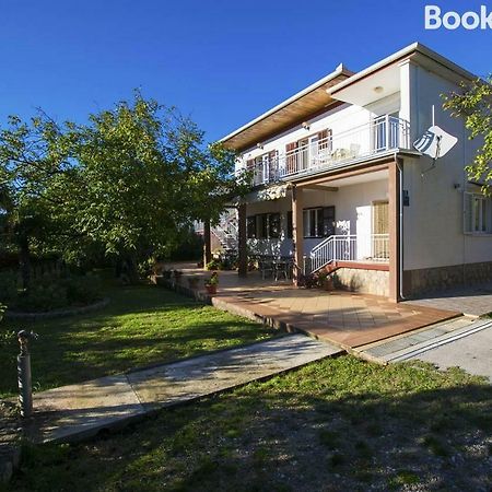 דירות סטאריגרד-פקלניצה Apartamani Katarina Vl.Ilija Jusup מראה חיצוני תמונה