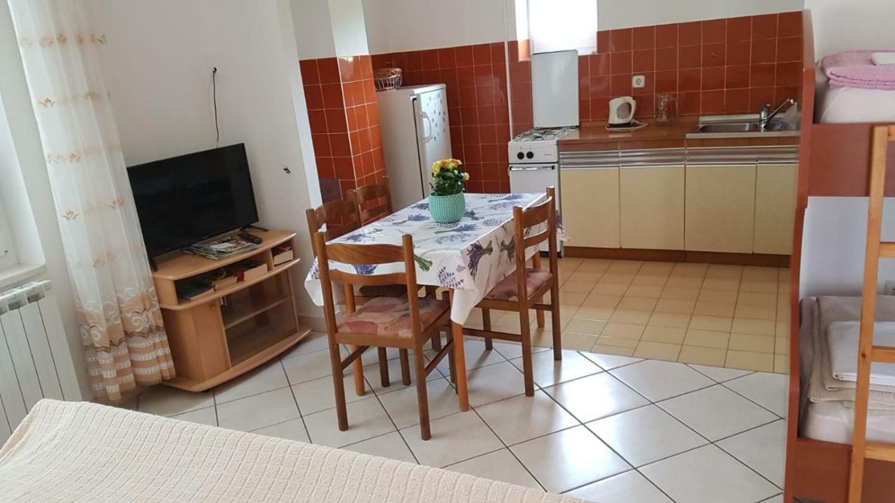 דירות סטאריגרד-פקלניצה Apartamani Katarina Vl.Ilija Jusup מראה חיצוני תמונה